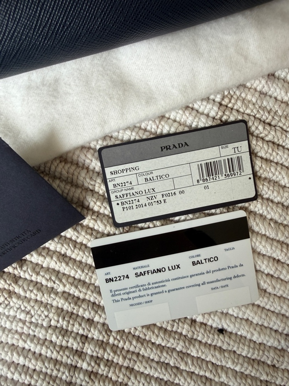 Prada Galleria large Saffiano leather bag - Picture 13 of 17